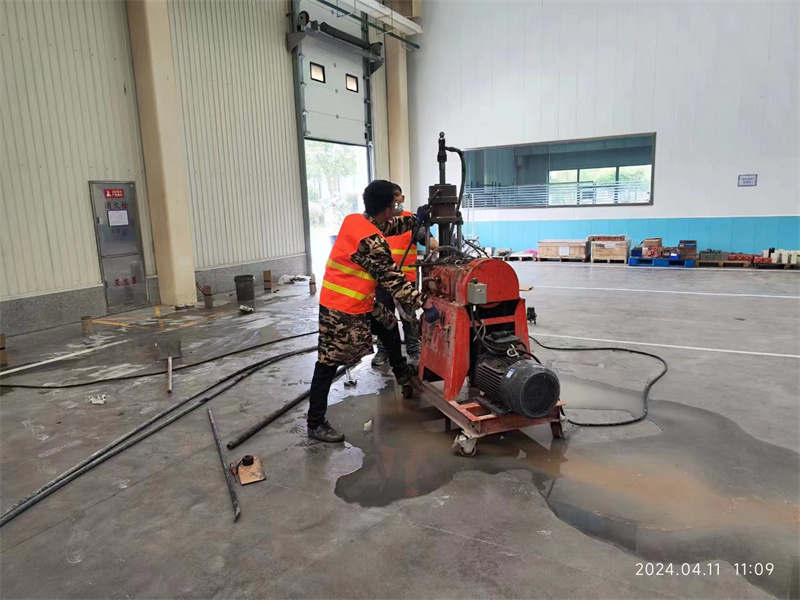 罗湖厂房地面下沉塌陷注浆加固施工